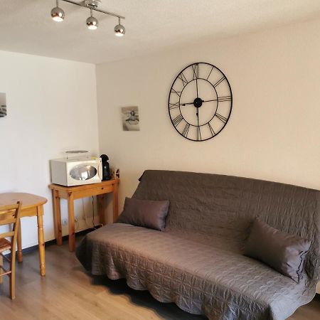 Cap De Mer - Vue Sur Mer - Une Chambre - Une Terrasse - Acces Direct Plage - Commerces A Proximites Le Barcares Bagian luar foto